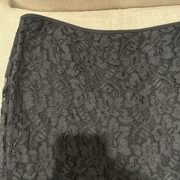 DVF Black Lace Pencil Skirt - Picture 2 of 4